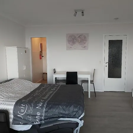 Met Zeezicht Apartamento
